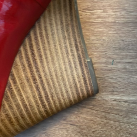 Pre-owned Maxstudio Patent Red shoes, Size 9 (for an 8 1/2 feet). Wore 1X. - Picture 4 of 12